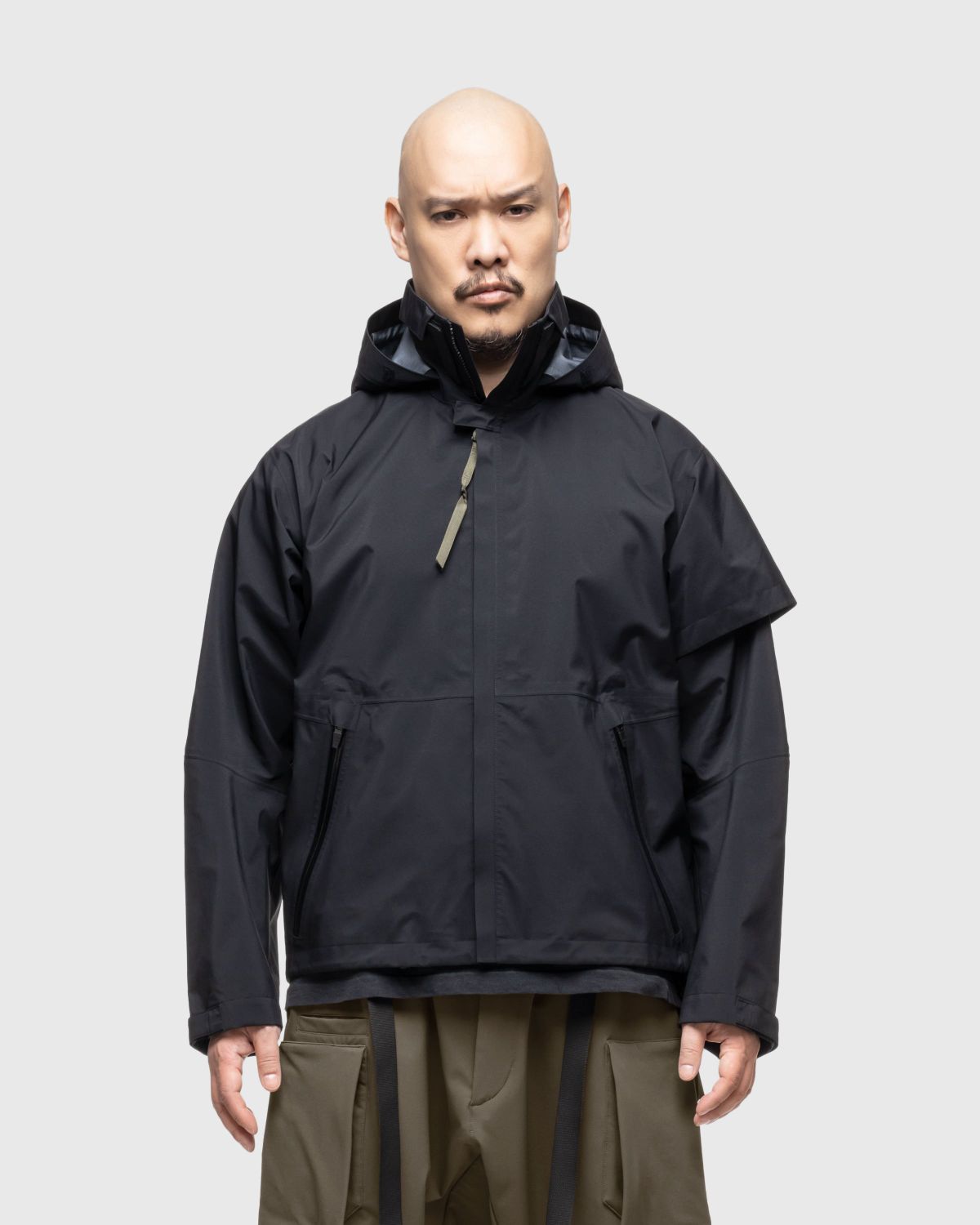 ACRONYM – J101-GT 3L Gore-Tex Pro Interops Jacket Black - Outerwear - Black - Image 2