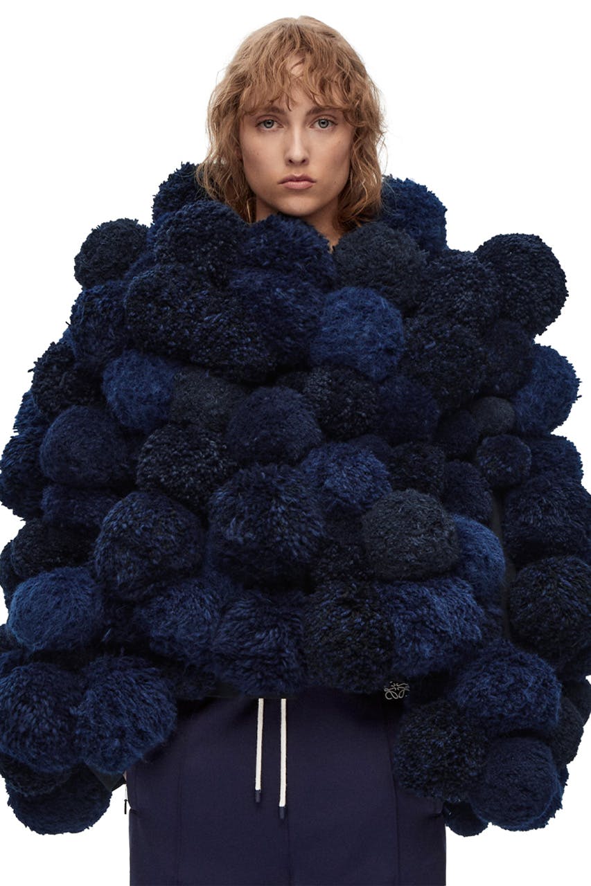 loewe-pom-pom-coat-004