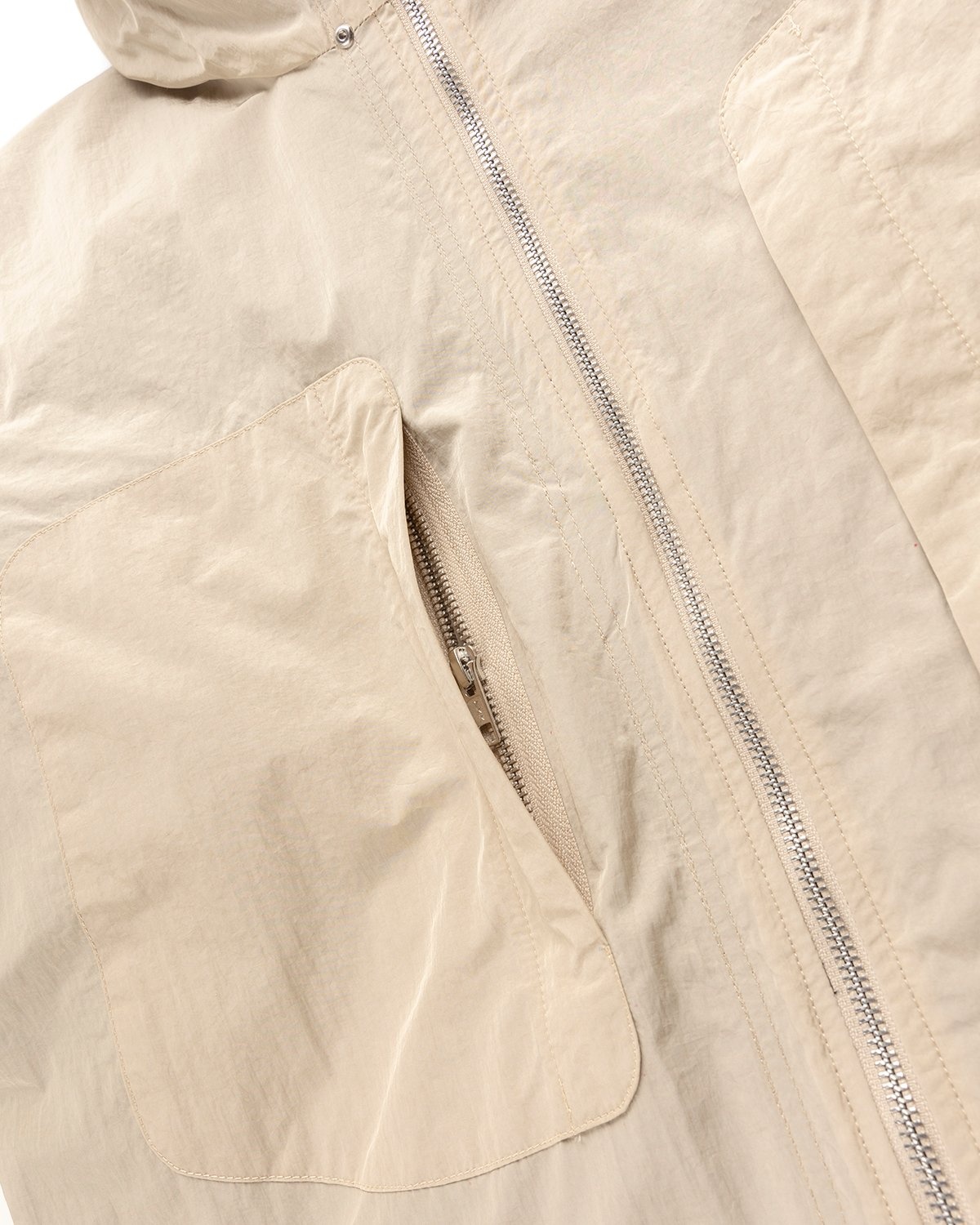 Arnar Mar Jonsson – Ventile Cross Pocket Outerwear Jacket Lava Beige - Outerwear - Brown - Image 7