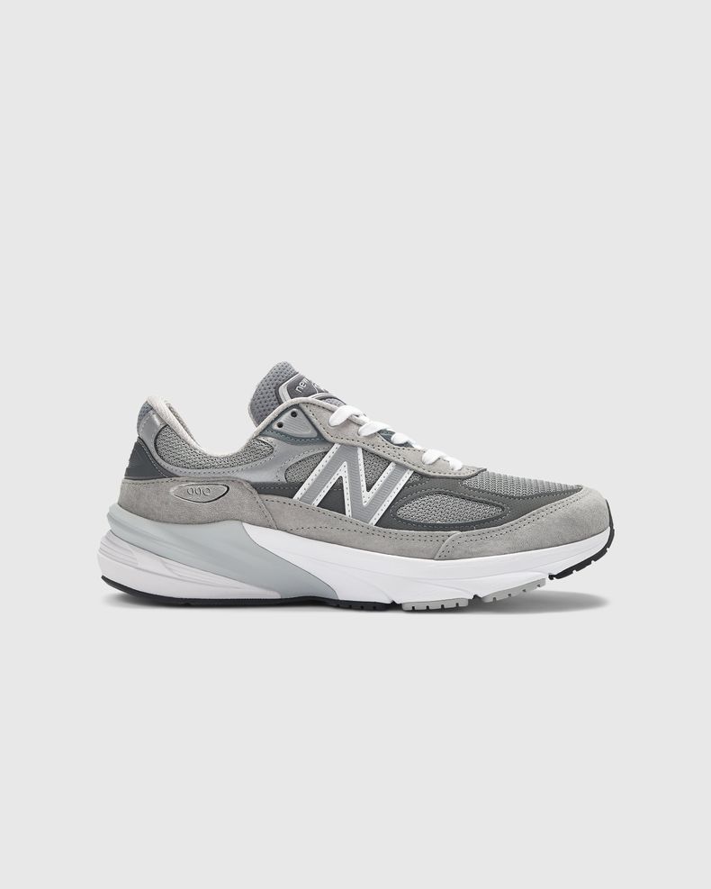 W990v6 Cool Gray