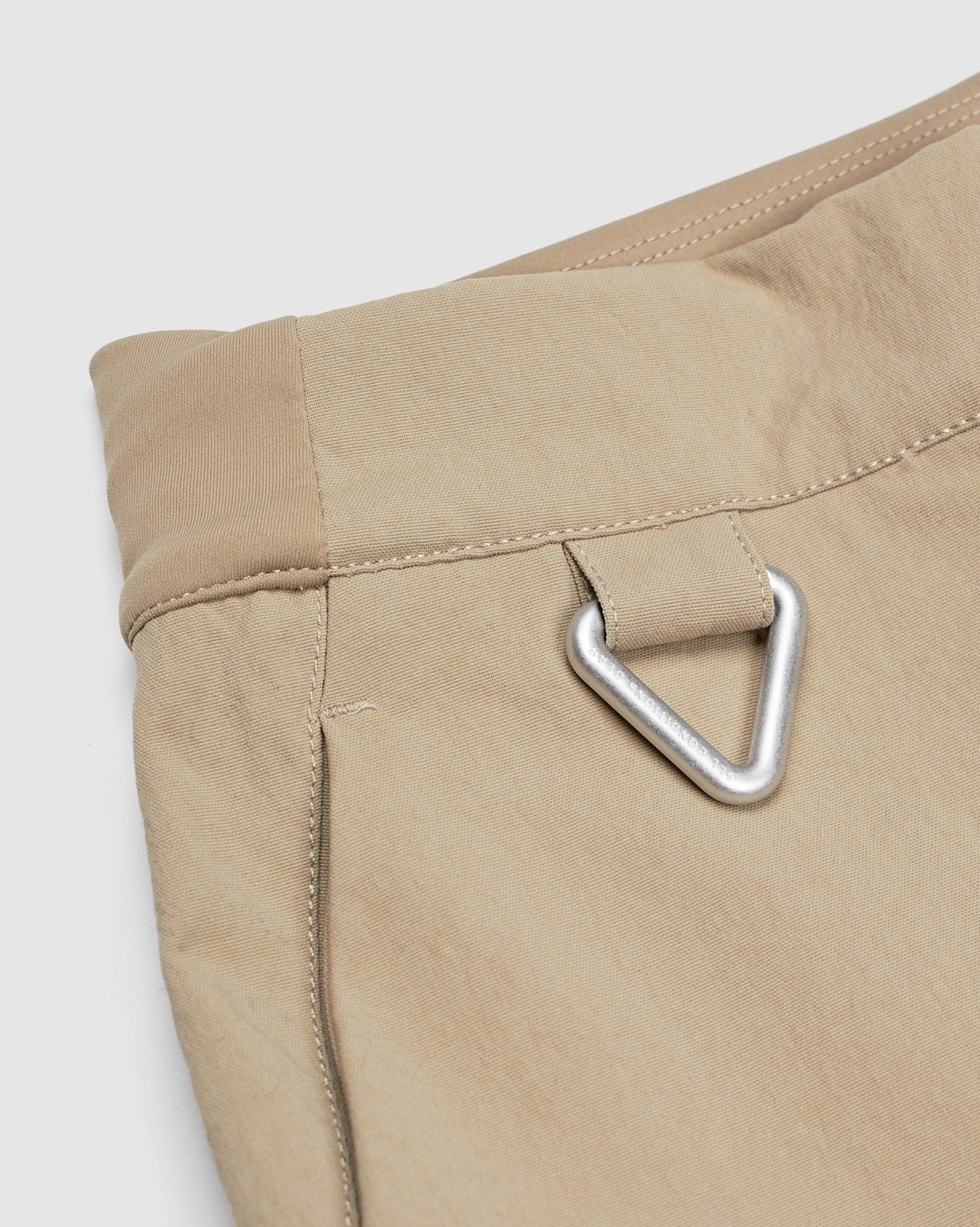 Nike ACG – Smith Summit Women's Cargo Pant Khaki - Pants - Beige - Image 4