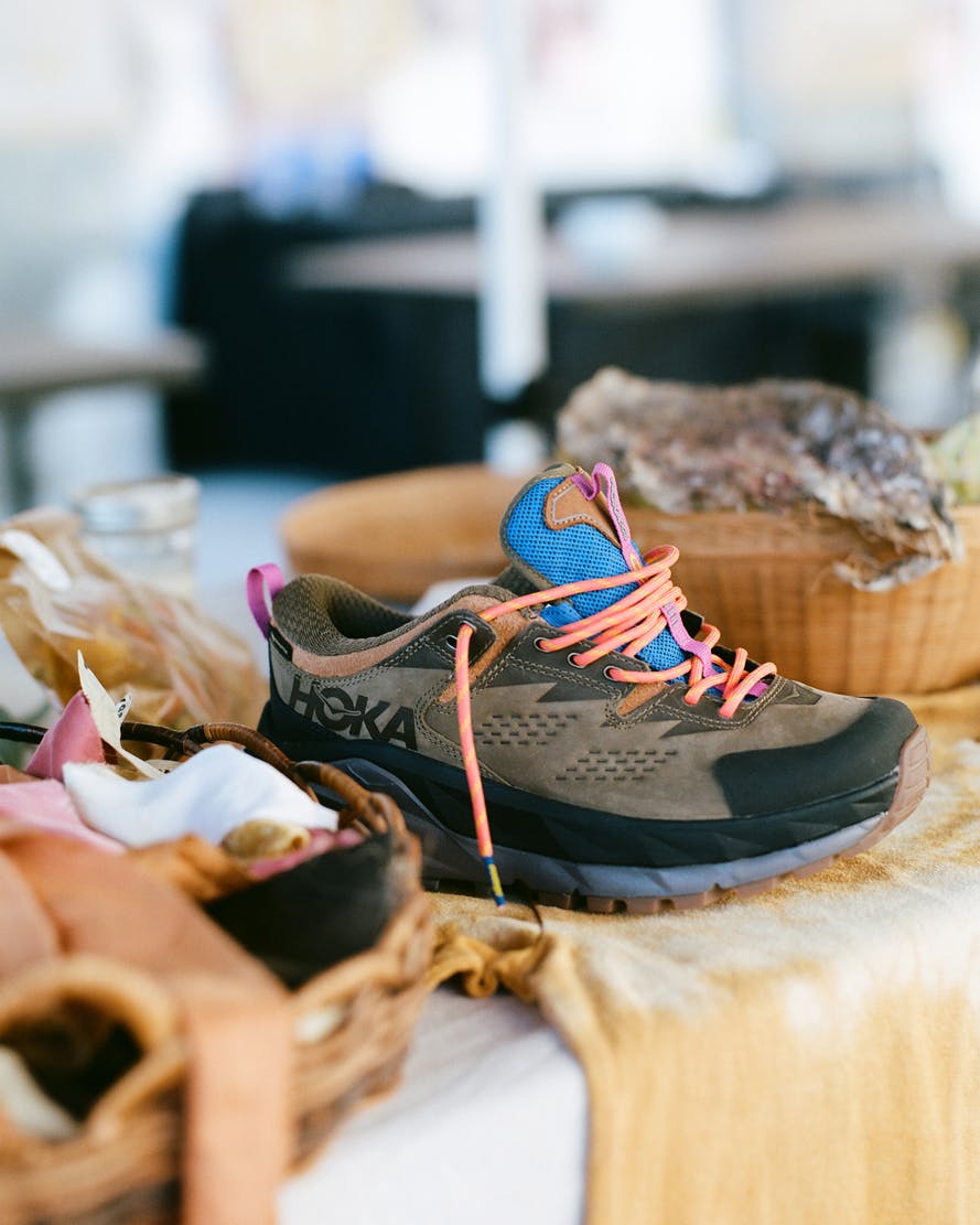 bodega-hoka-one-one-kaha-low-ora-slide collab- (13)