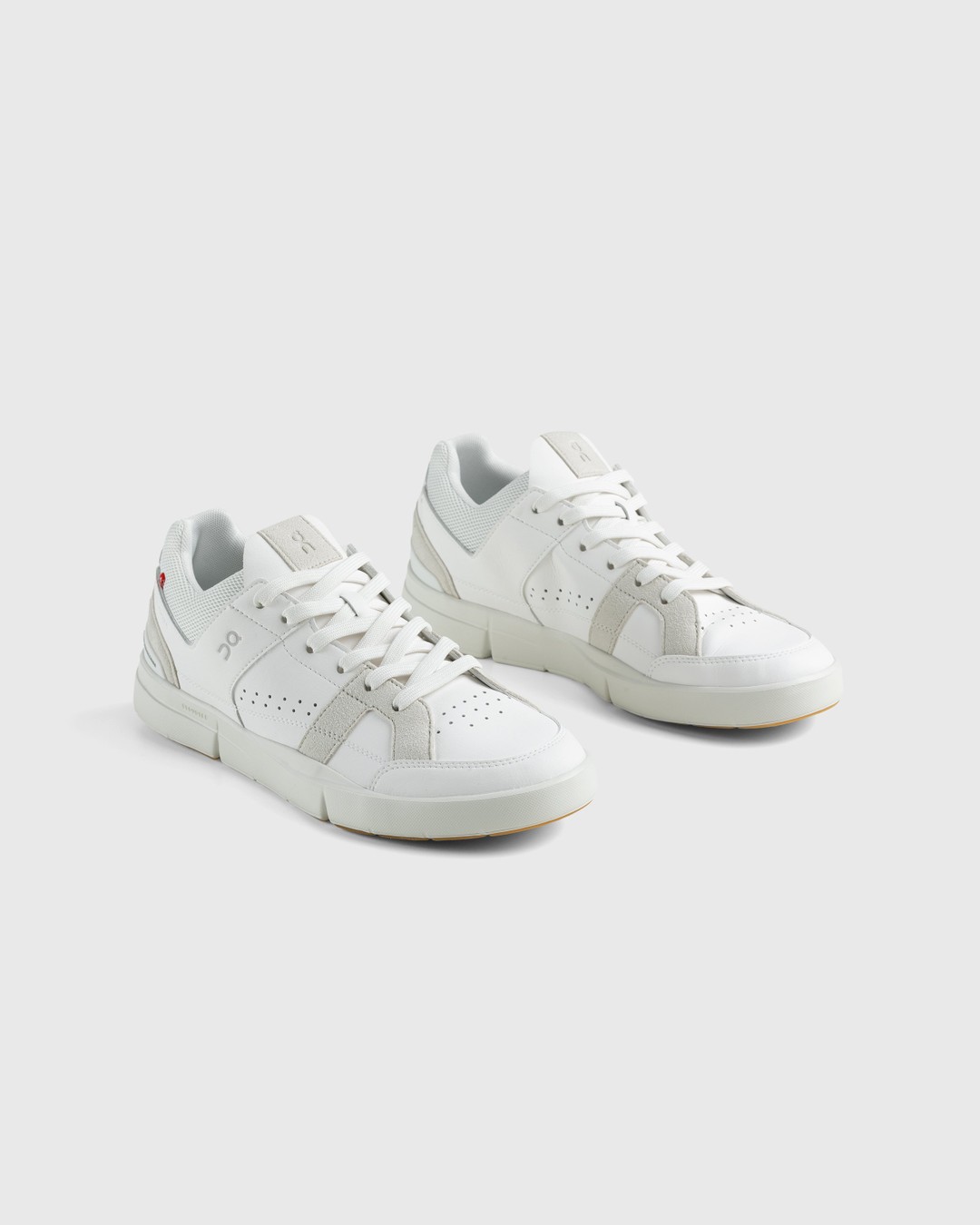 On – The Roger Clubhouse White/Sand - Low Top Sneakers - White - Image 3