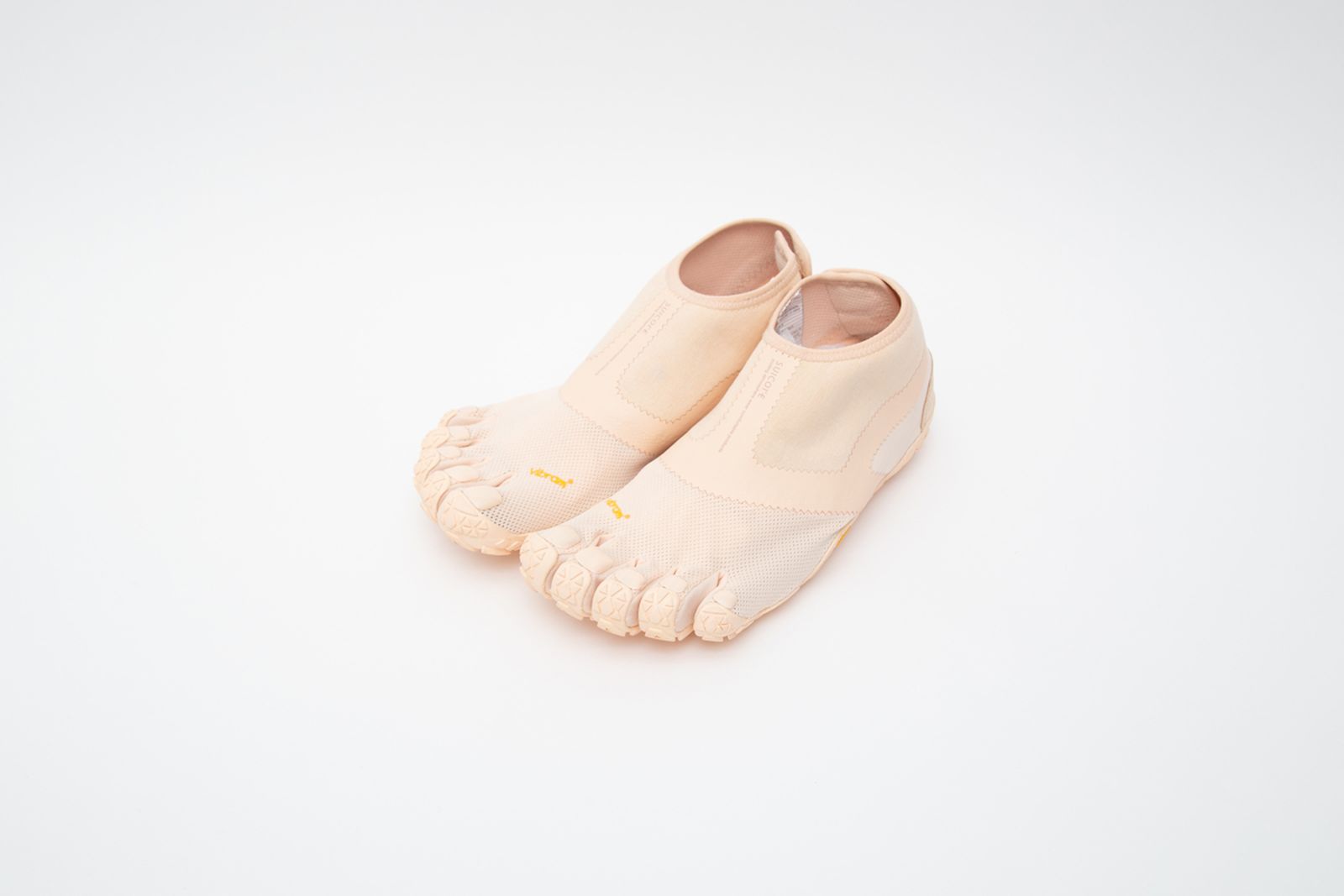 midorikawa-suicoke-toenail-shoes- (12)
