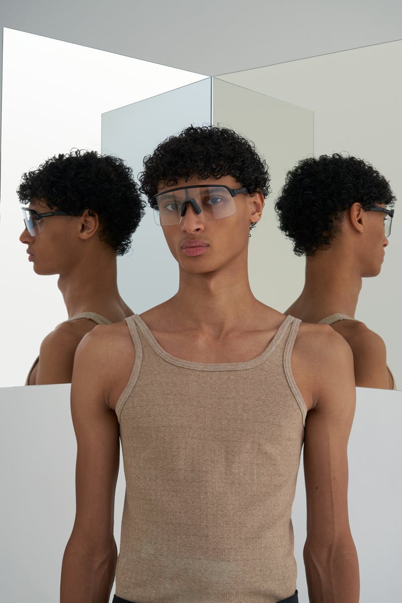 highsnobiety-oakley-sutro-lite-sunglasses-buy-05