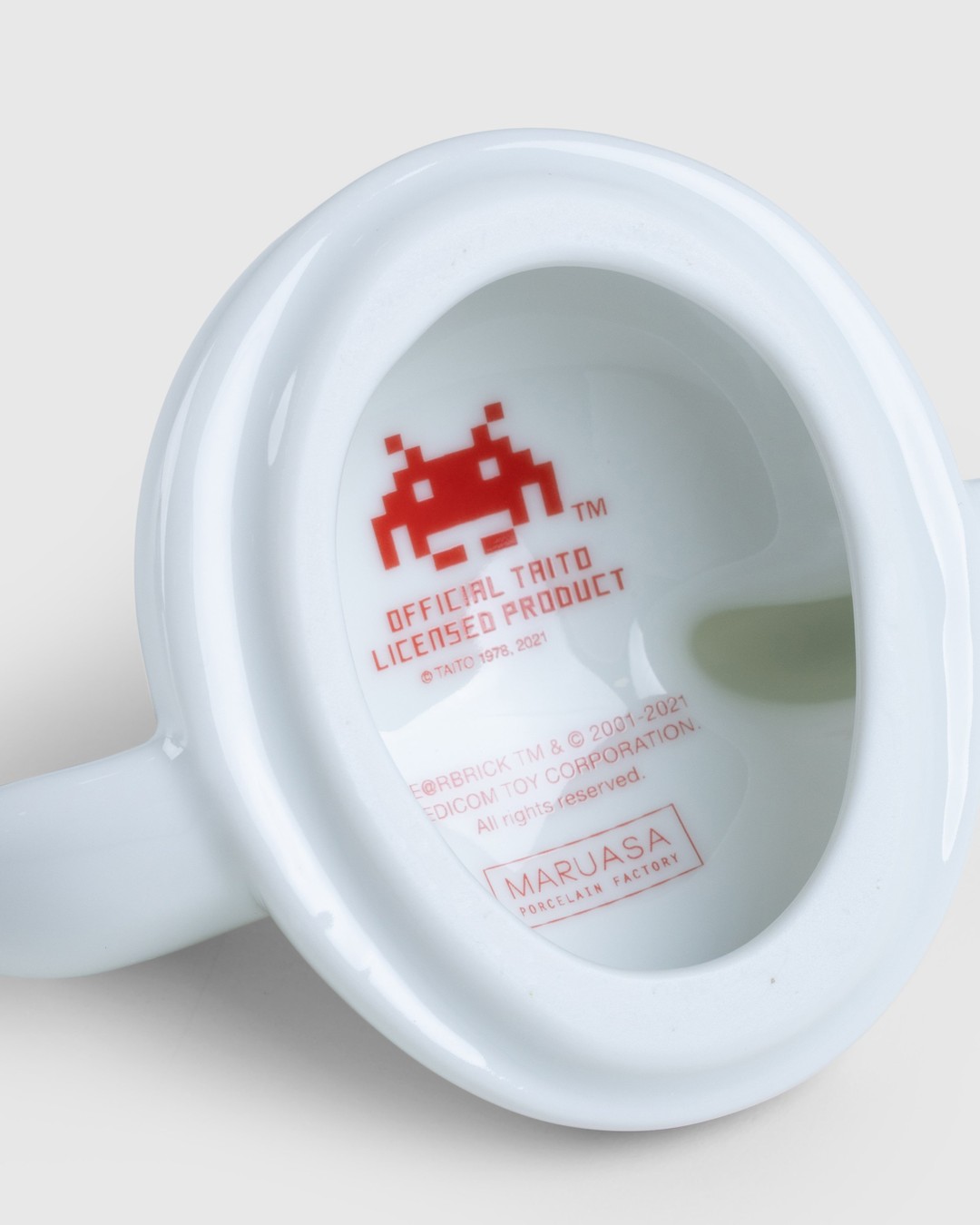 Medicom – Space Invaders Be@rmug White/Red - Ceramics - Multi - Image 3