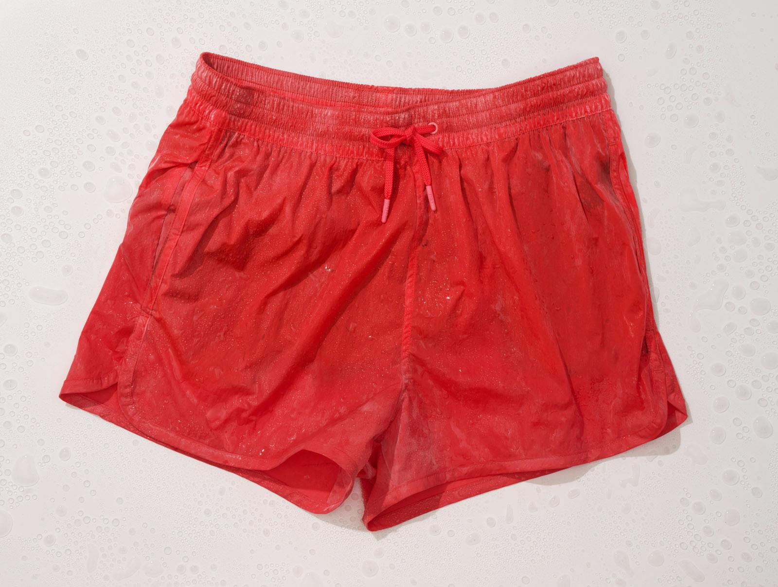 best-swimming-accessories-2023-04