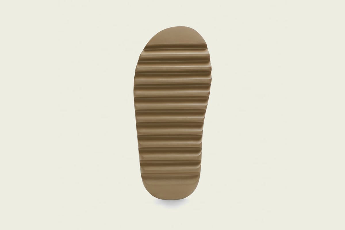 core slides yeezy