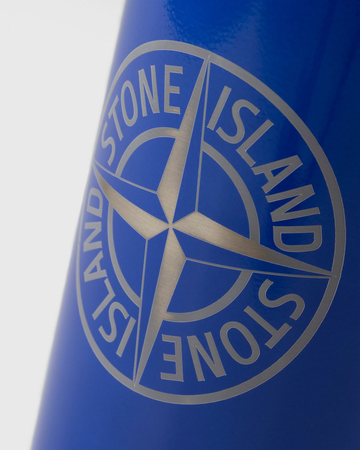 Stone Island – 97069 Clima Bottle Bright Blue - Lifestyle - Blue - Image 8