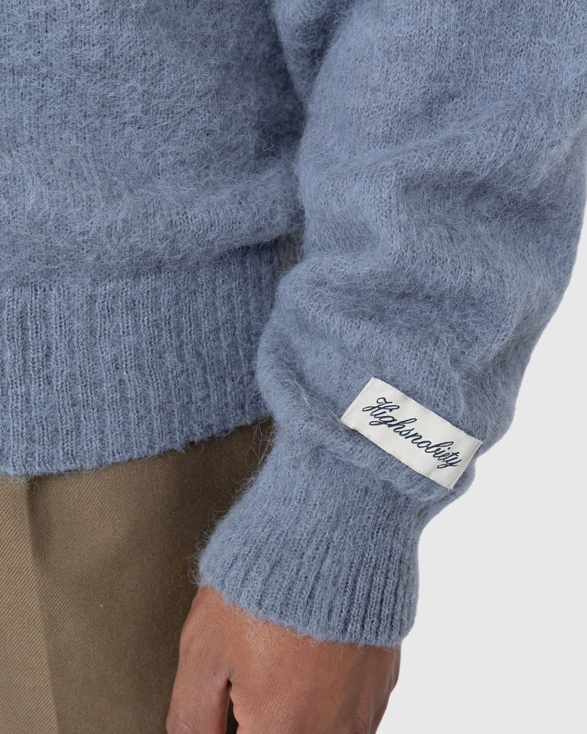 Highsnobiety – Alpaca Raglan Sweater Blue - Crewnecks - Blue - Image 7