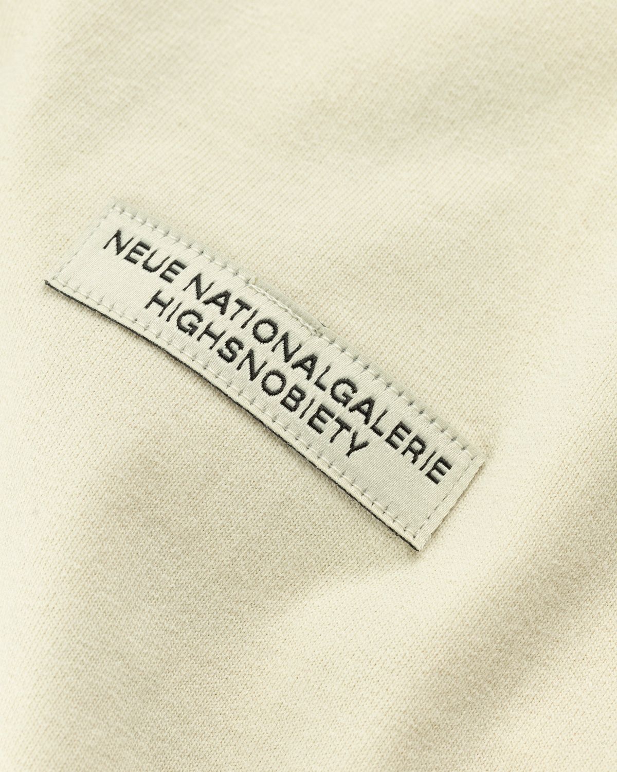 Neue Nationalgalerie x Highsnobiety – BERLIN, BERLIN 3 T-Shirt Off-White - Tops - Beige - Image 6
