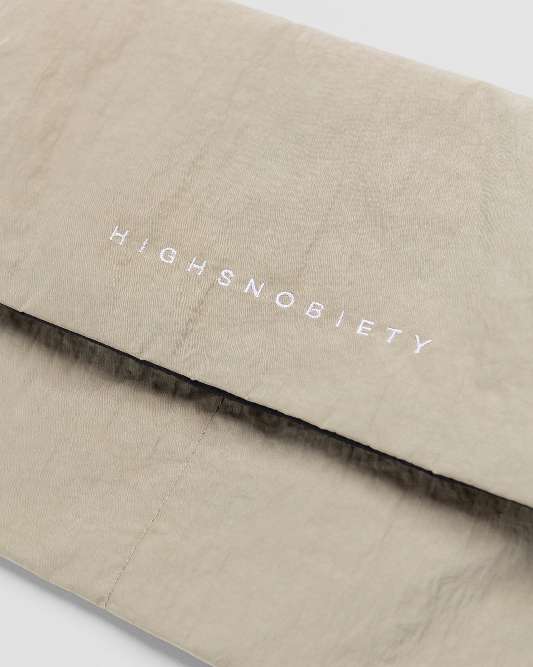 Highsnobiety – Nylon Side Bag Beige - Pouches - Beige - Image 4