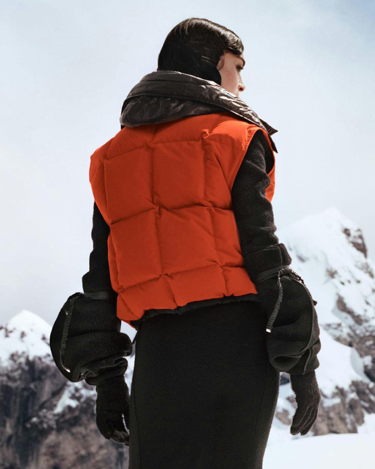 2-moncler-1952-woman-fal-2021-02
