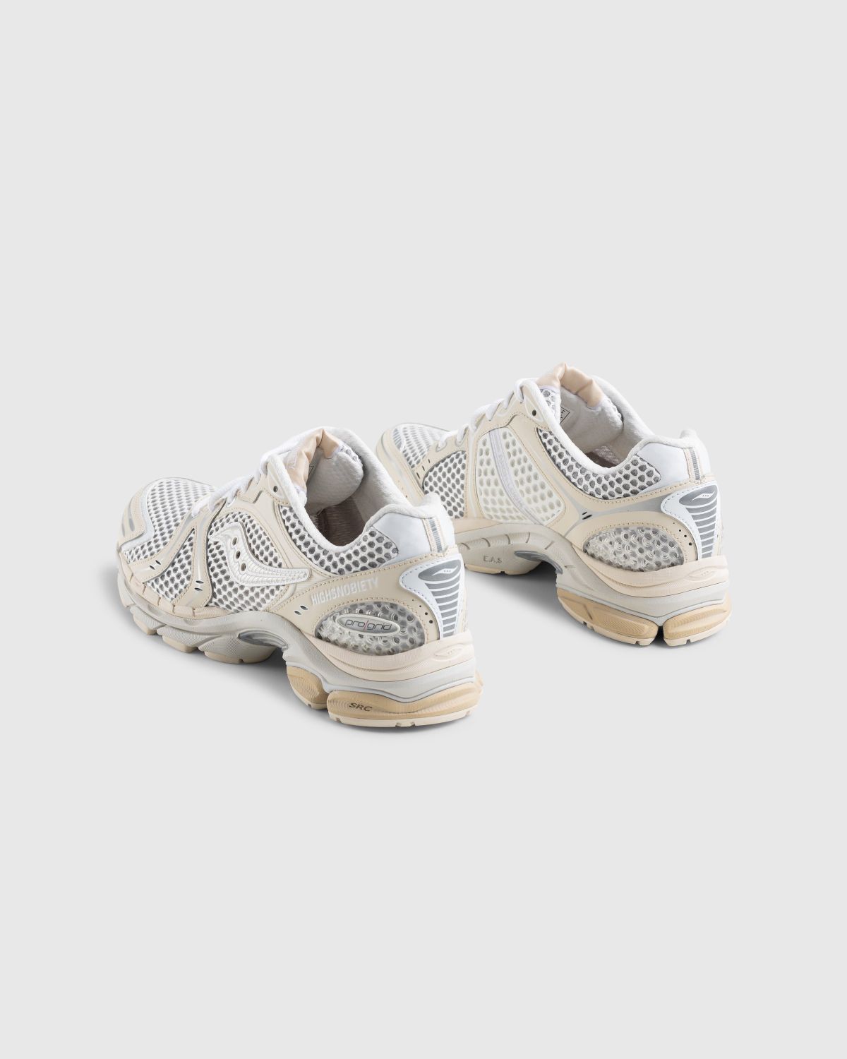 Saucony x Highsnobiety – Pro Grid Triumph 4 Cream/White - Sneakers - White - Image 4