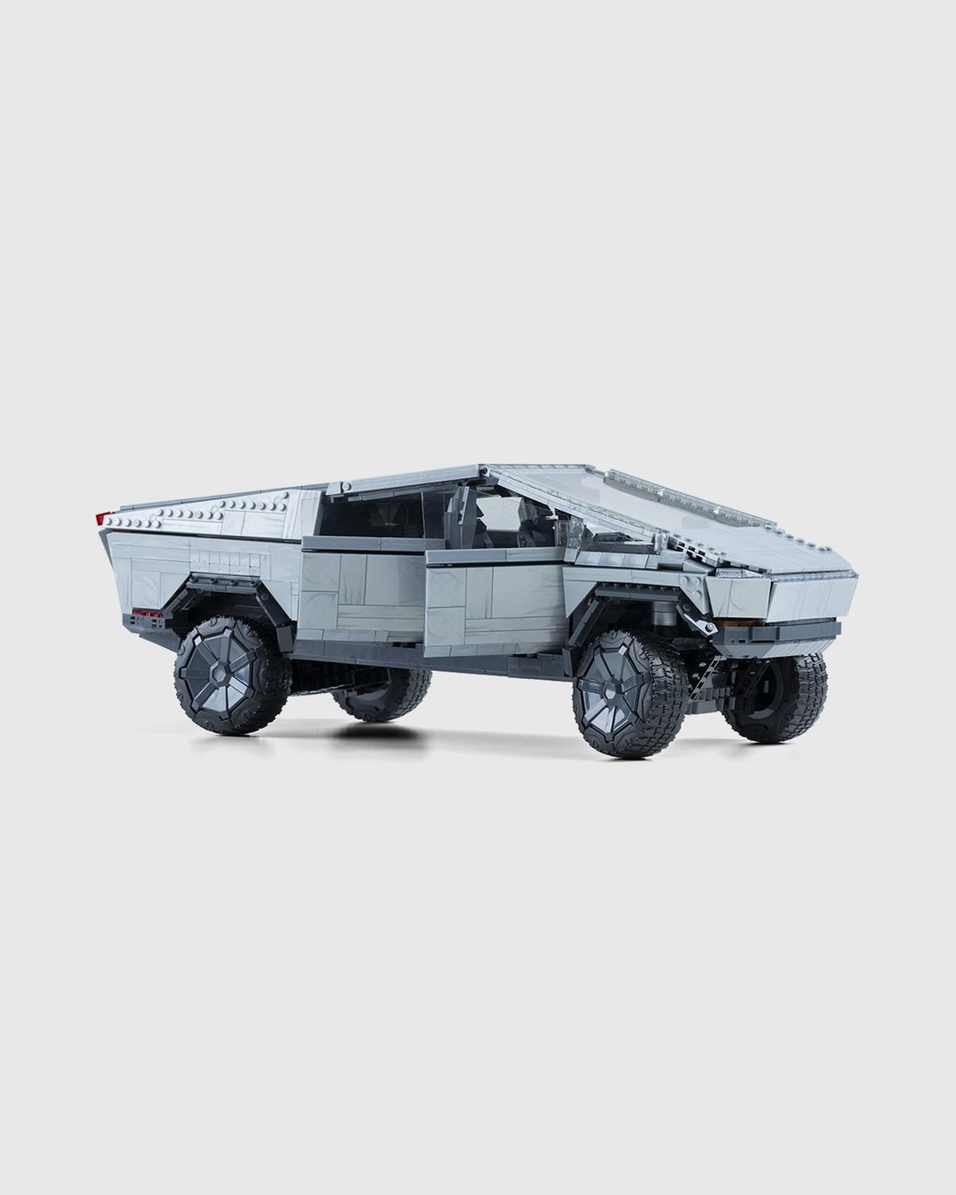 Mattel Creations – MEGA Tesla Cybertruck - Art & Collectibles - Grey - Image 2