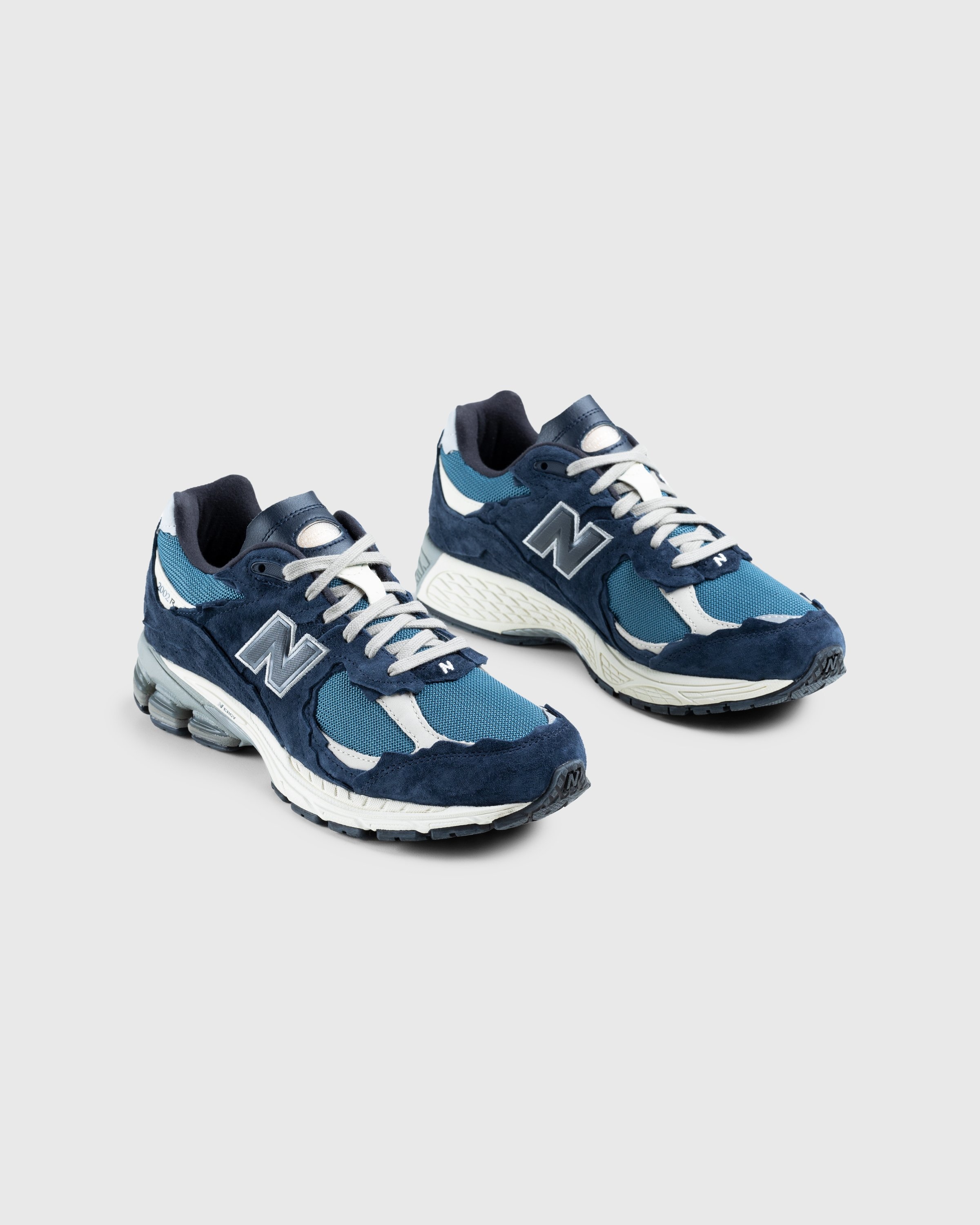 New Balance – M2002RDF Dark Navy - Sneakers - Blue - Image 3