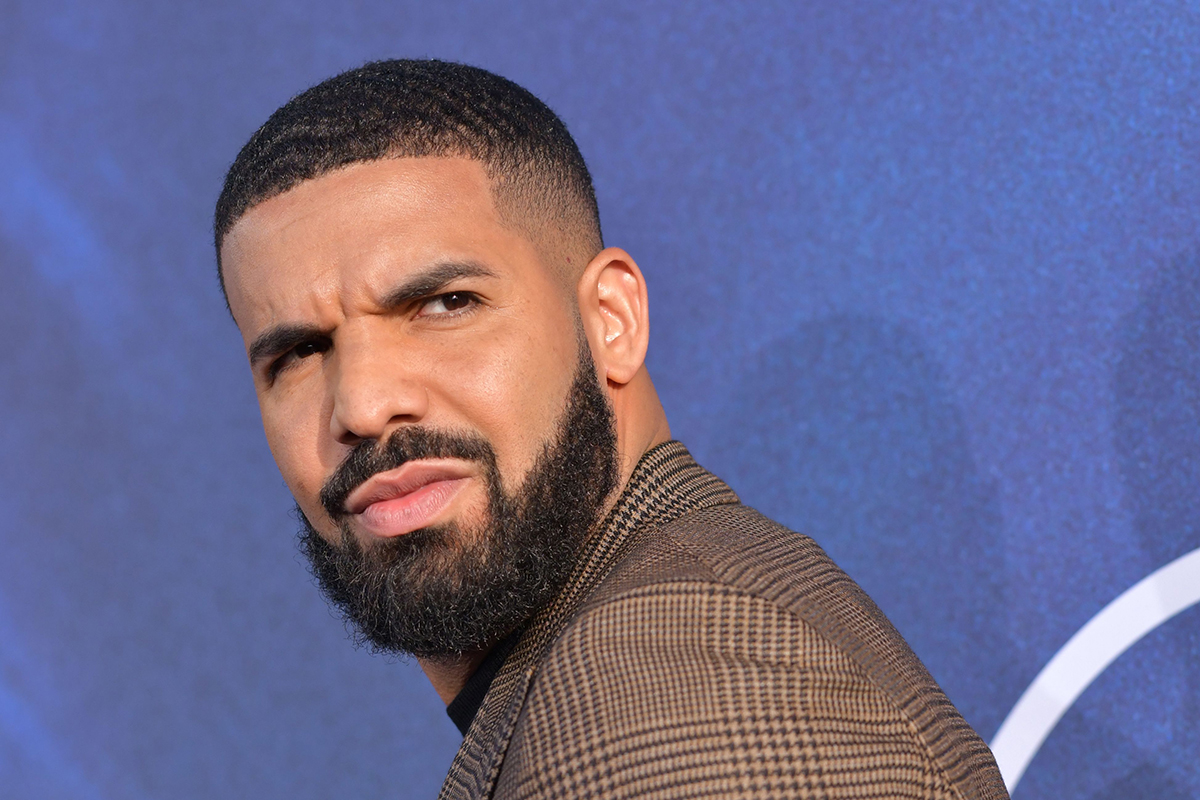 Drake beard red carpet