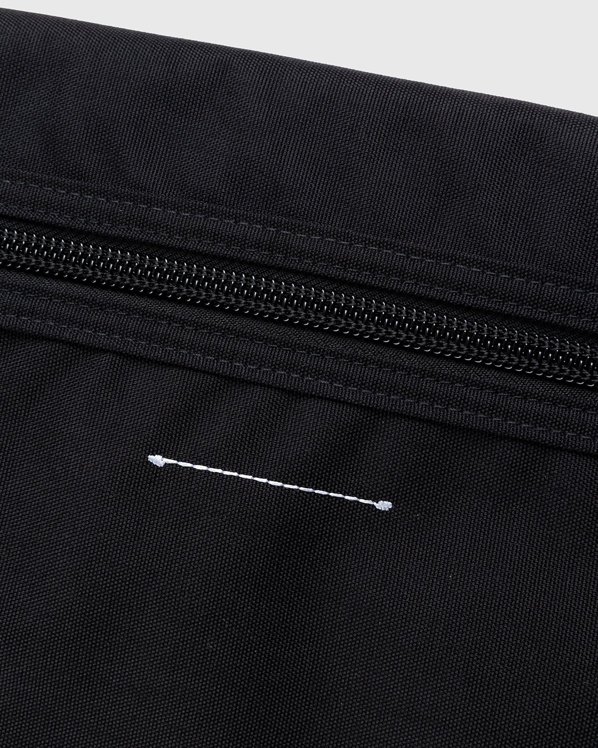 MM6 Maison Margiela x Eastpak – Borsa Tracolla Shoulder Bag Black - Bags - Black - Image 7