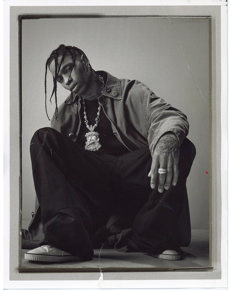 travis-scott-dior-spring-2022-collection-02