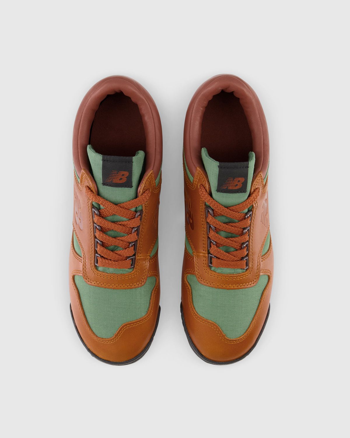 New Balance – UALGSBB Rainier Brown - Sneakers - Brown - Image 4