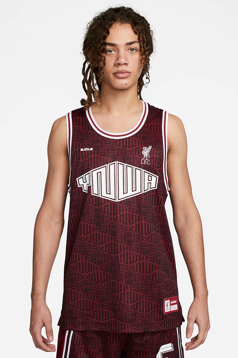 nike lebron liverpool