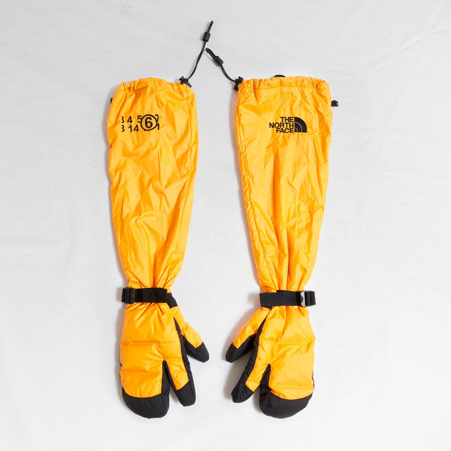 Tabi Expedition Gloves, $504