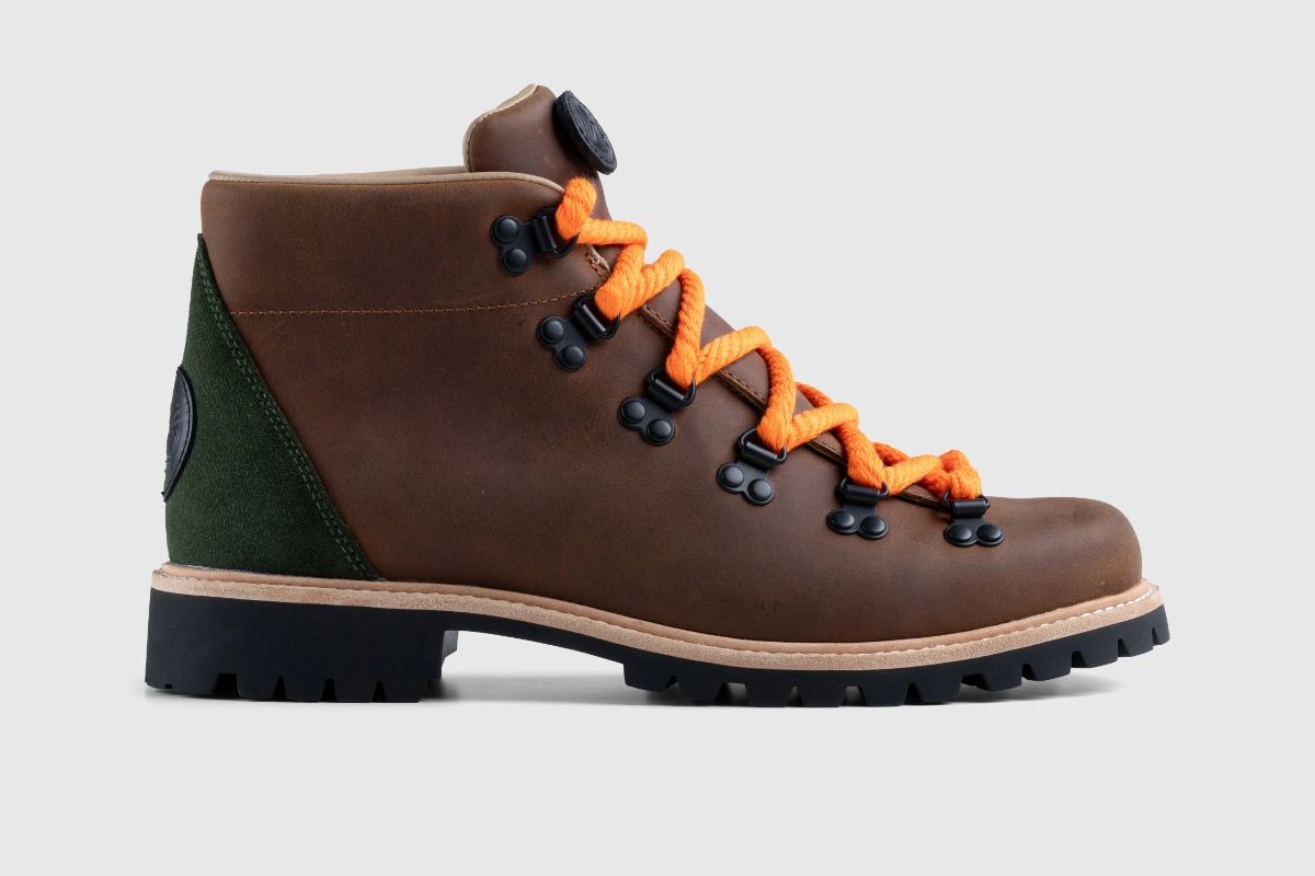 Fashionable walking boots top