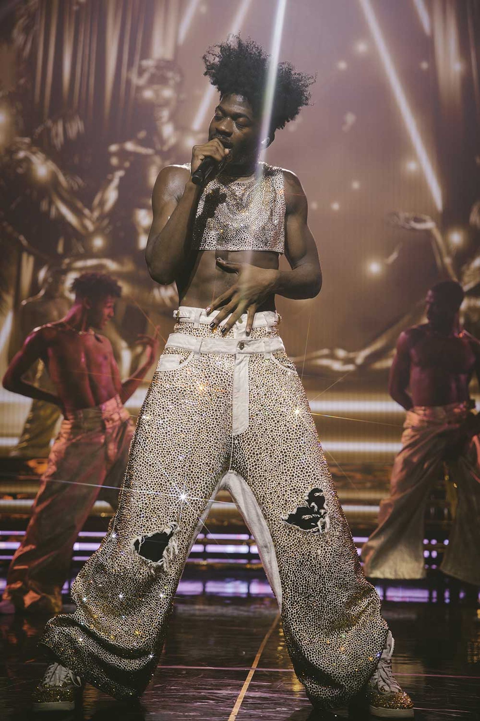 lil-nas-x-tour-2022-coach-outfit-costume (8)
