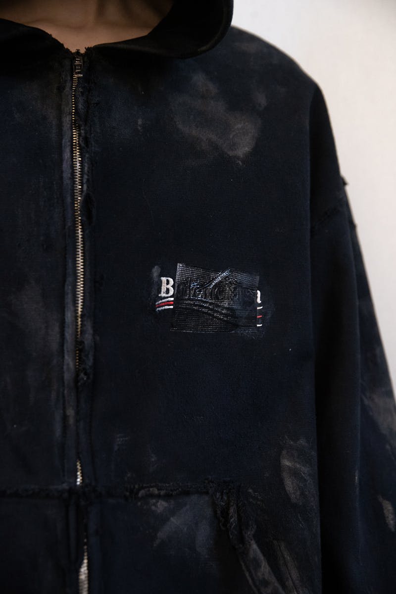 fashion-trends-fw22-distressed-faded-ripped (14)