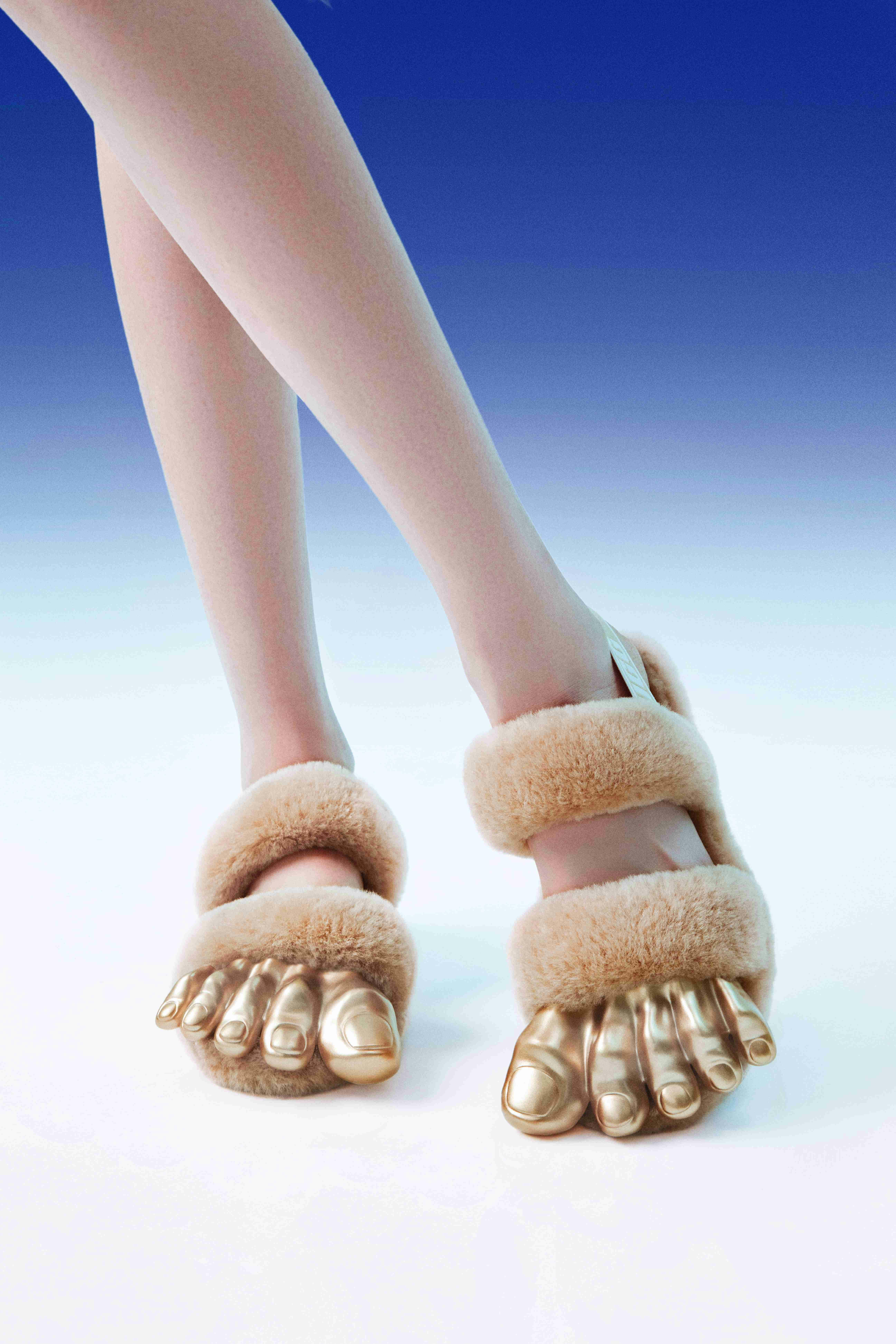 UGG-victor-wong-toe-shoes_3
