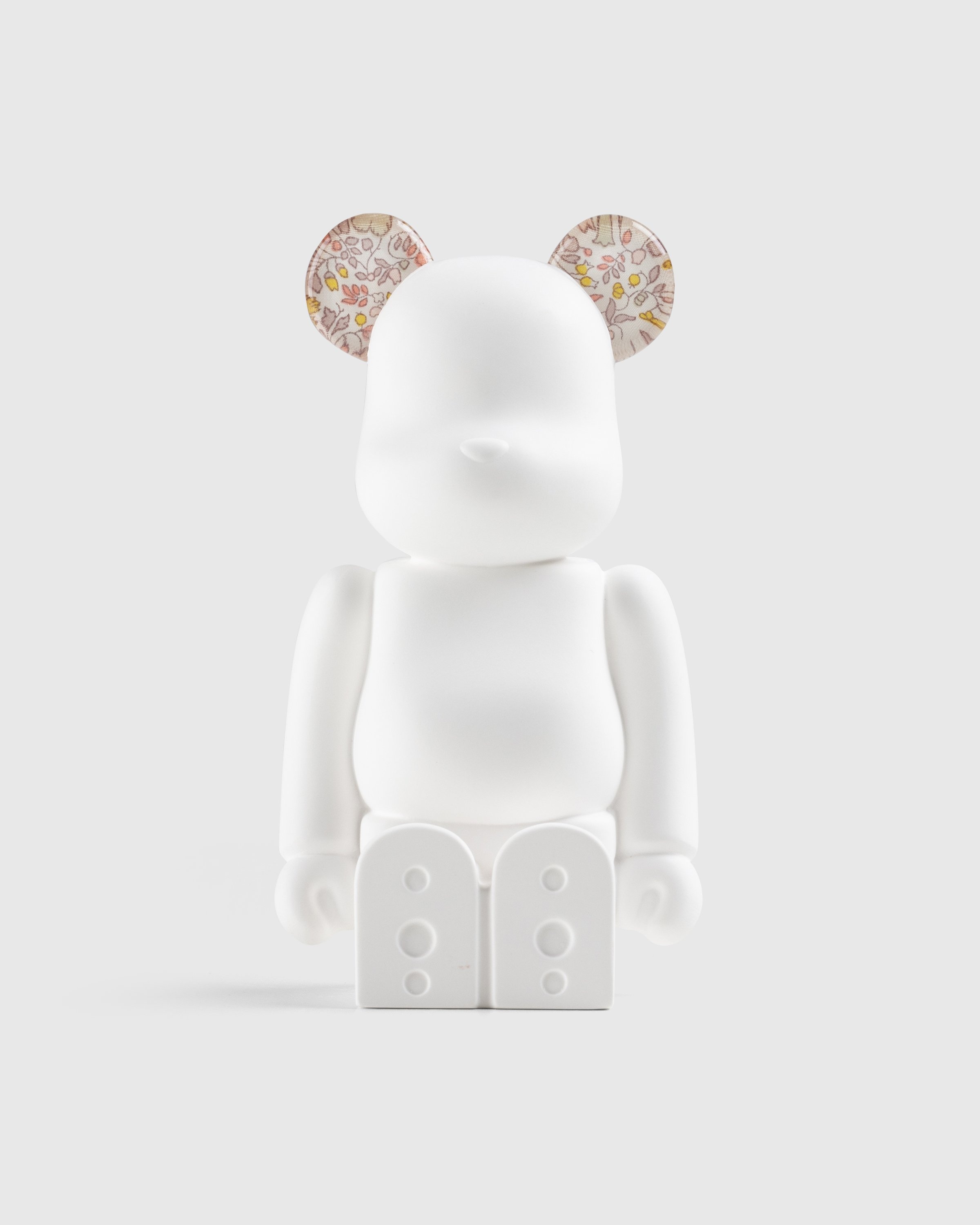 Medicom – Be@rbrick Aroma Ornament No.0 Liberty Fabrics Katie and Millie Natural - Ceramics - Beige - Image 1