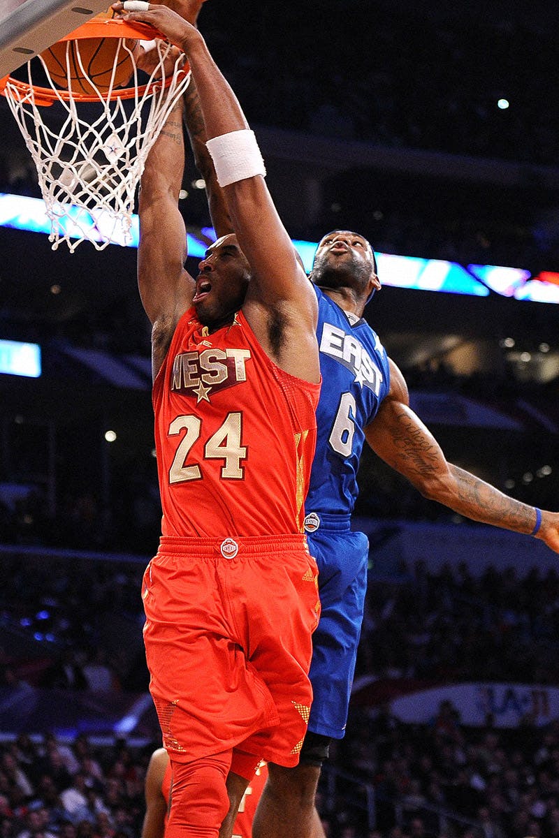 kobe-bryants-memorable-star-moments-07