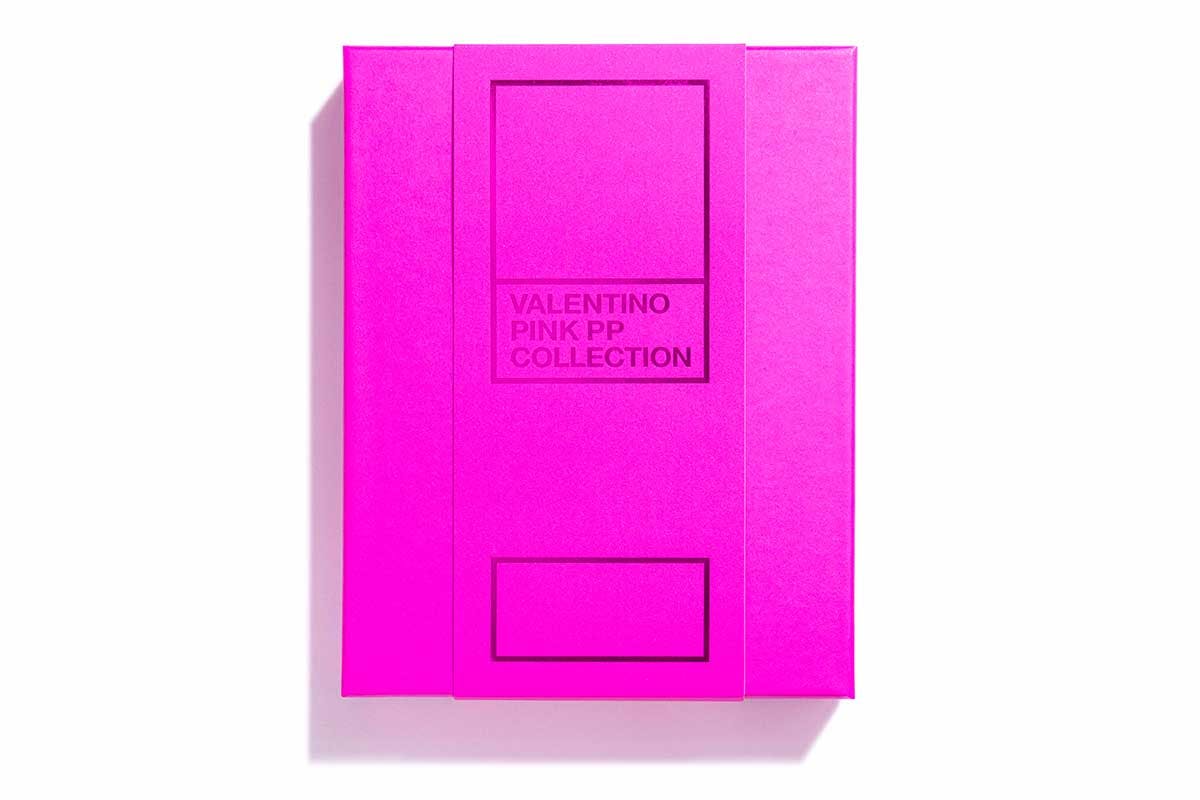 valentino-fw22-collection-douglas-coupland (1)