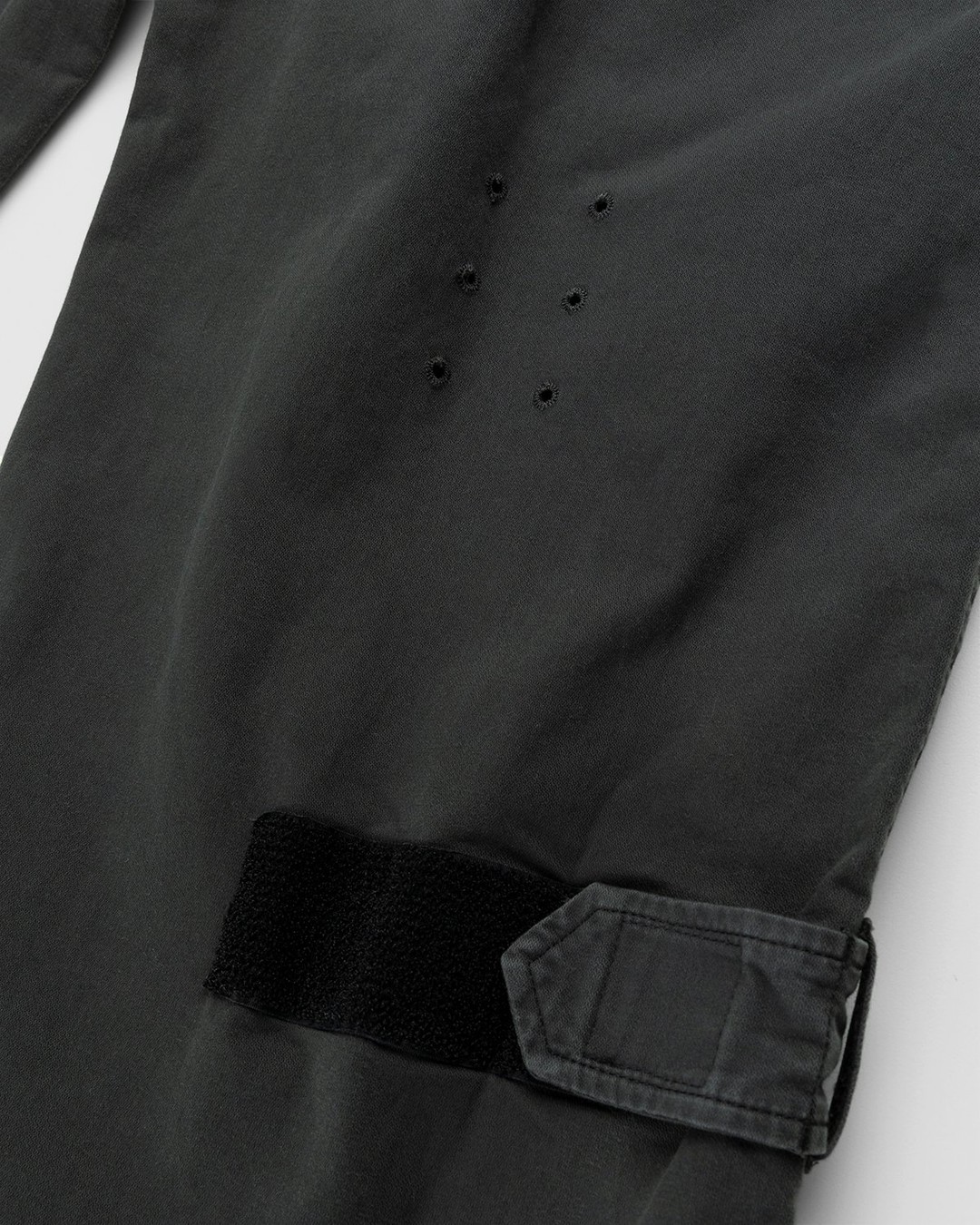Acne Studios – Chevron Cargo Pants Anthracite Grey - Pants - Grey - Image 3