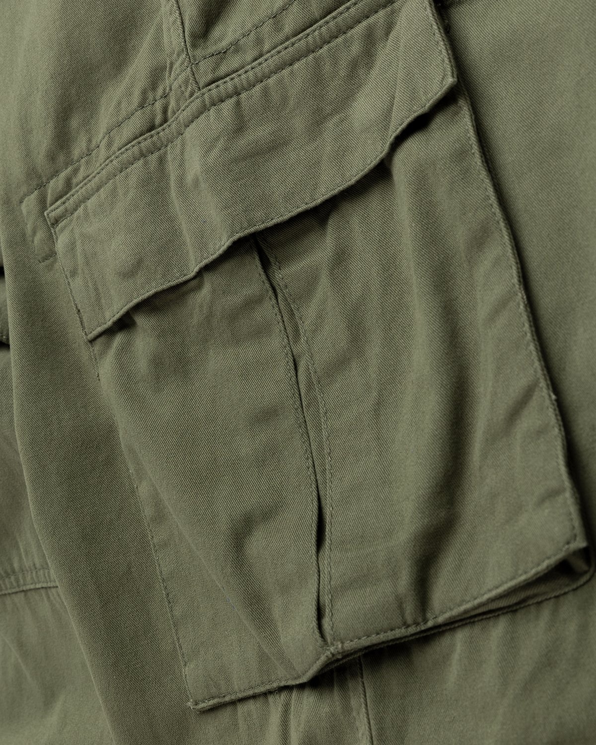 Patta – Basic Cargo Pants Olive - Pants - Green - Image 4