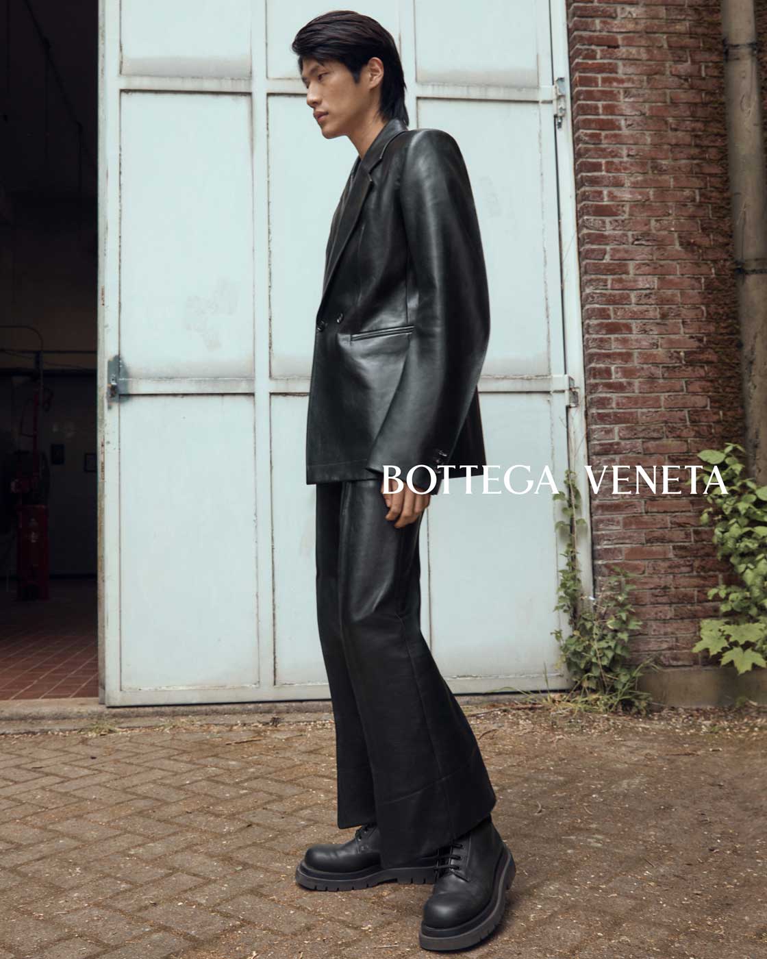 bottega-veneta-winter-2022-campaign-zine-(19)