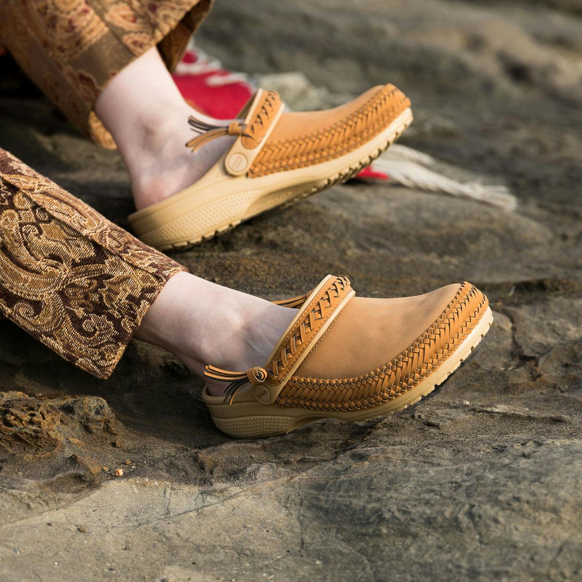 journal-standard-crocs-classic-clog-release-date-price-11