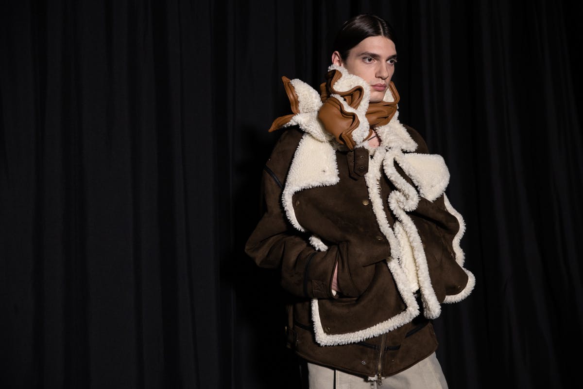 fw22-fashion-trends-faux-fur-hair-fleece (44)