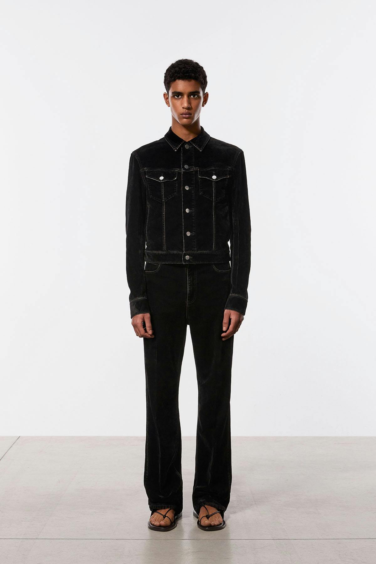 ferragamo-pre-fall-2023-21