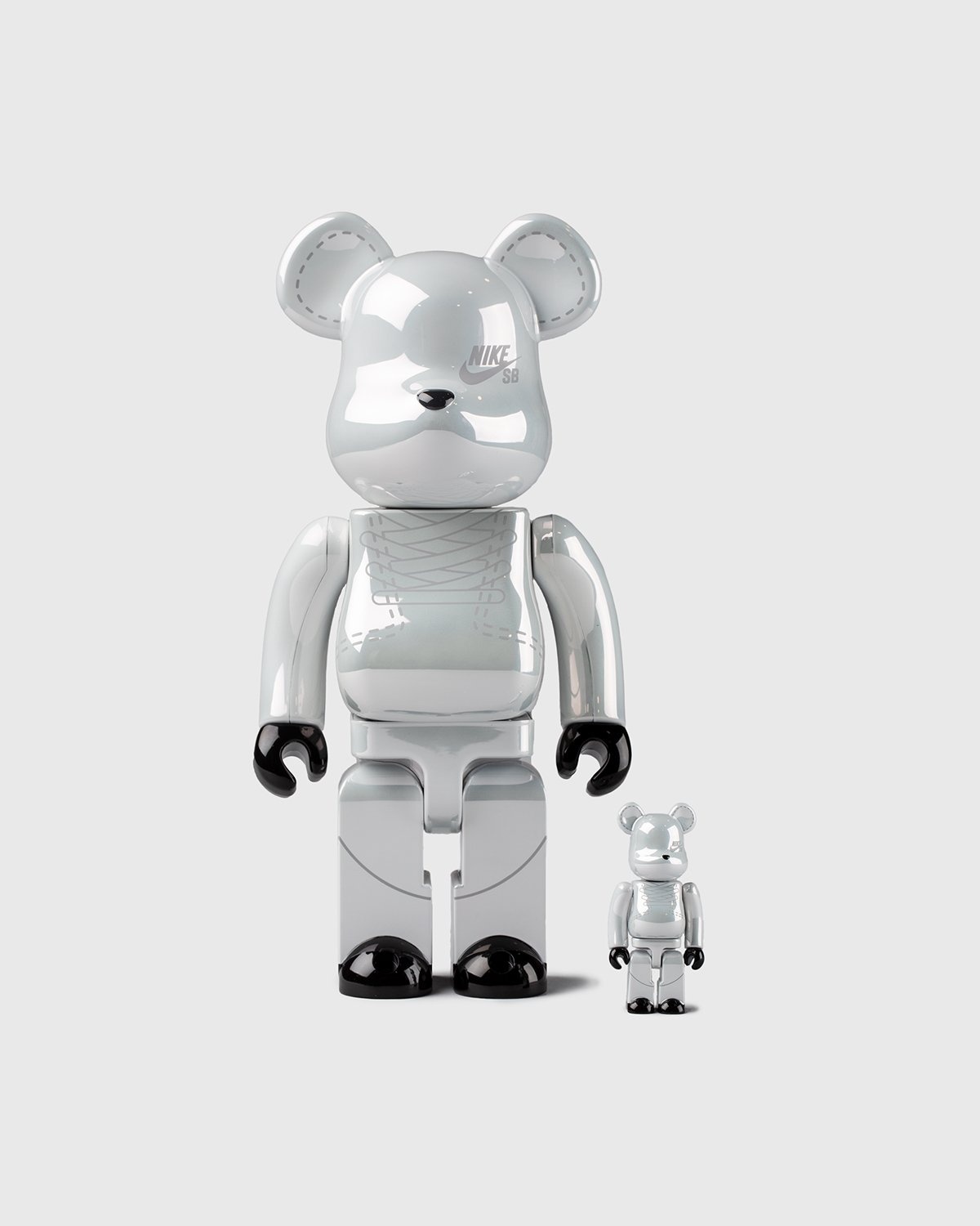 Medicom – Be@rbrick Nike SB 2020 400% and 100% Set White