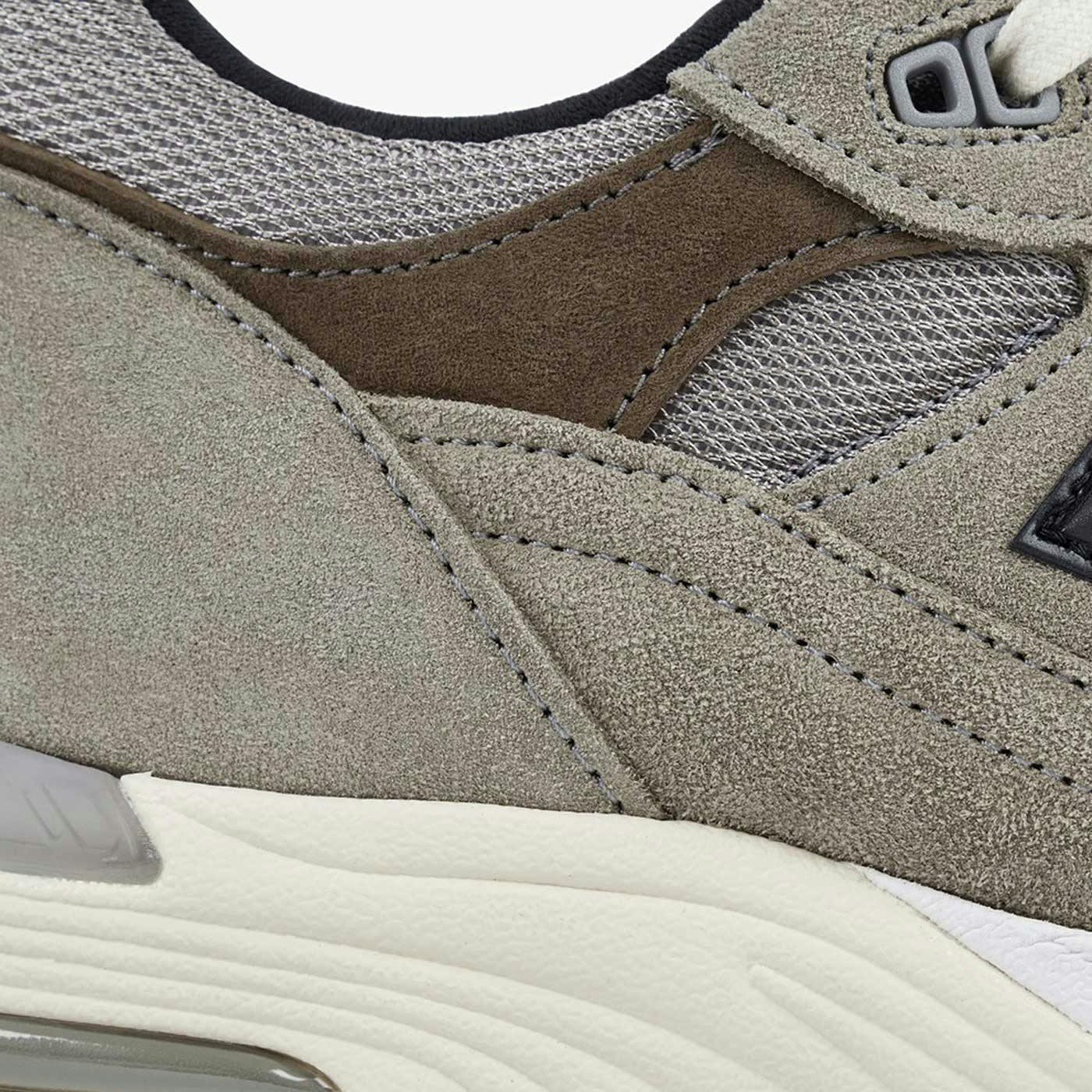 jjjjound-new-balance-991-(1)