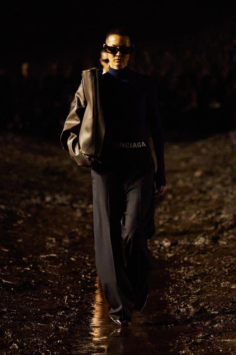 balenciaga-ss23-runway-show-collection-26