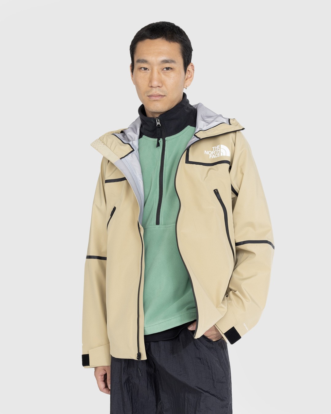 The North Face – RMST FUTURELIGHT Mountain Jacket Khaki Stone - Outerwear - Green - Image 2