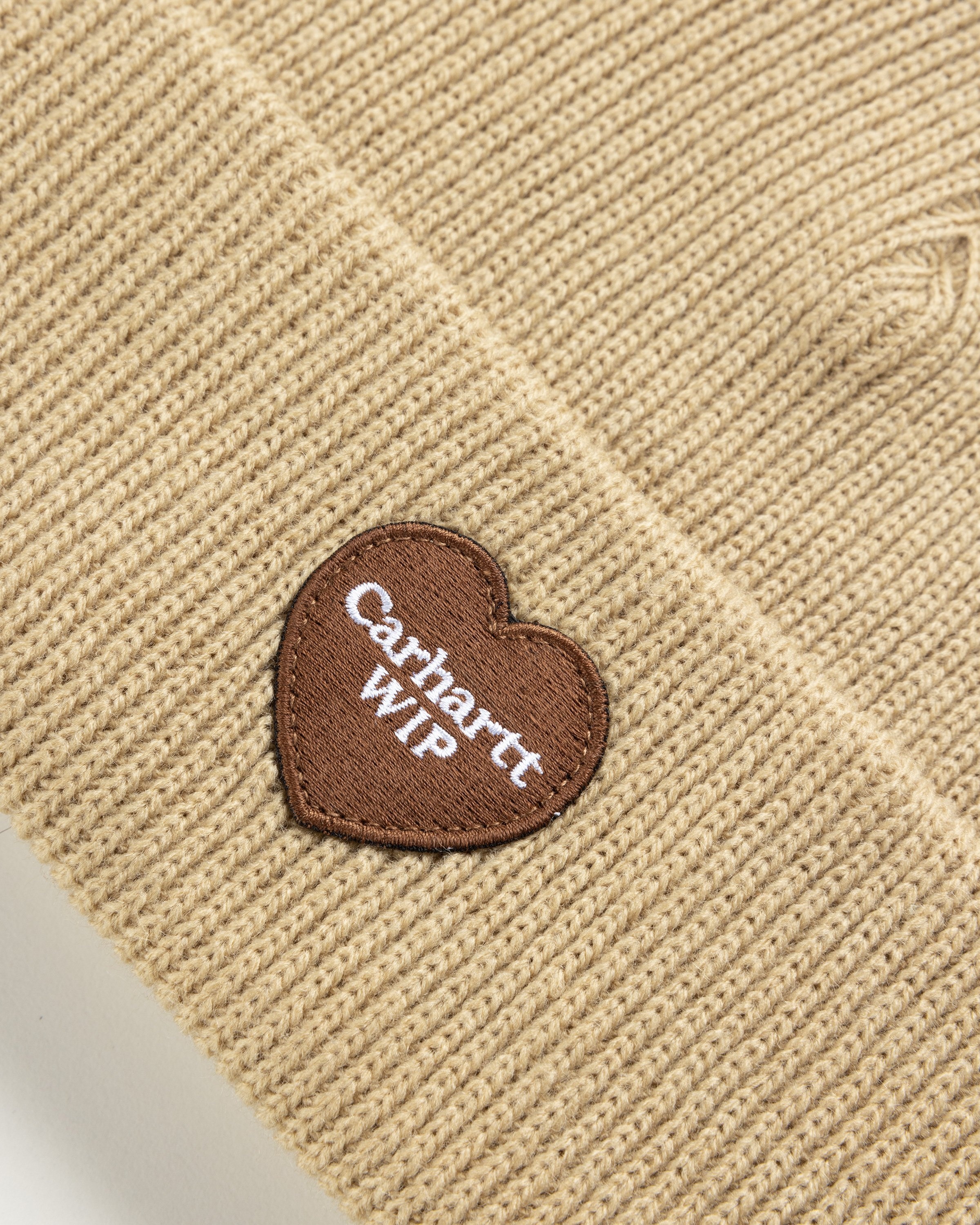 Carhartt WIP – Heart Patch Beanie Dusty Hamilton Brown - Hats - Brown - Image 3
