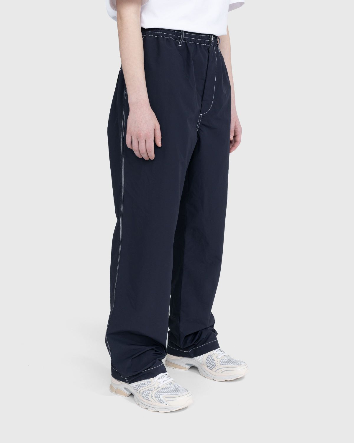 Highsnobiety – Contrast Stitch Pants Navy - Pants - Blue - Image 4