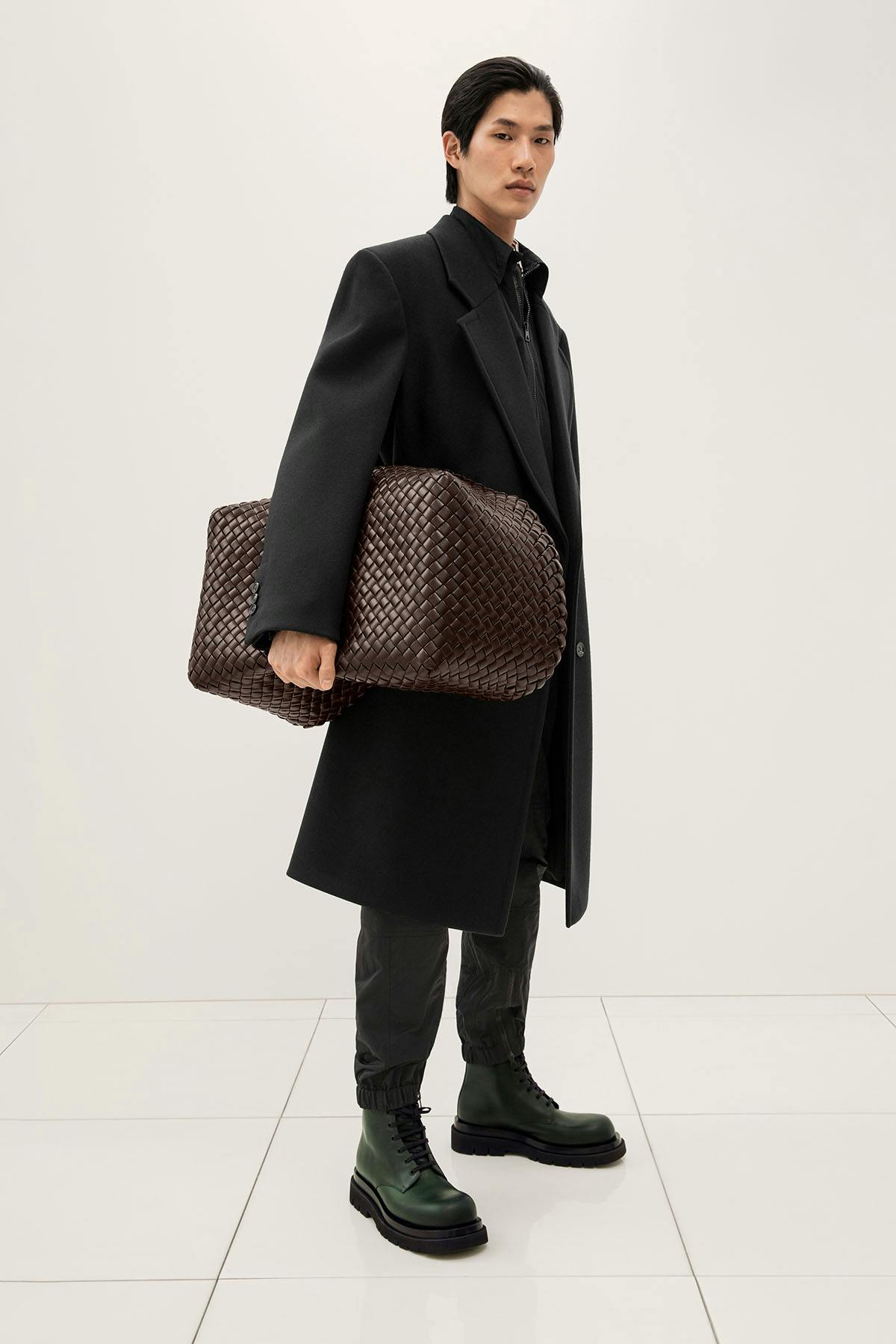bottega-veneta-resort-2023-2