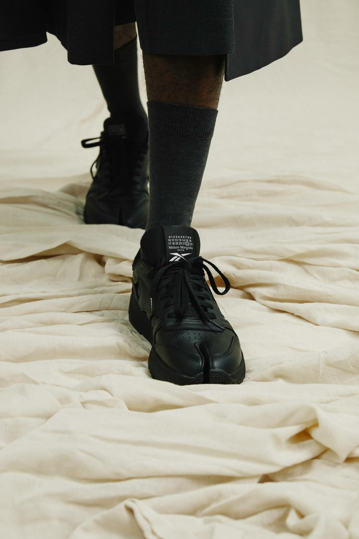 maison margiela tabi reebok