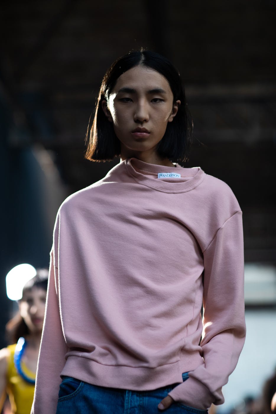 jw-anderson-ss23-mens-collection-runway- (49)