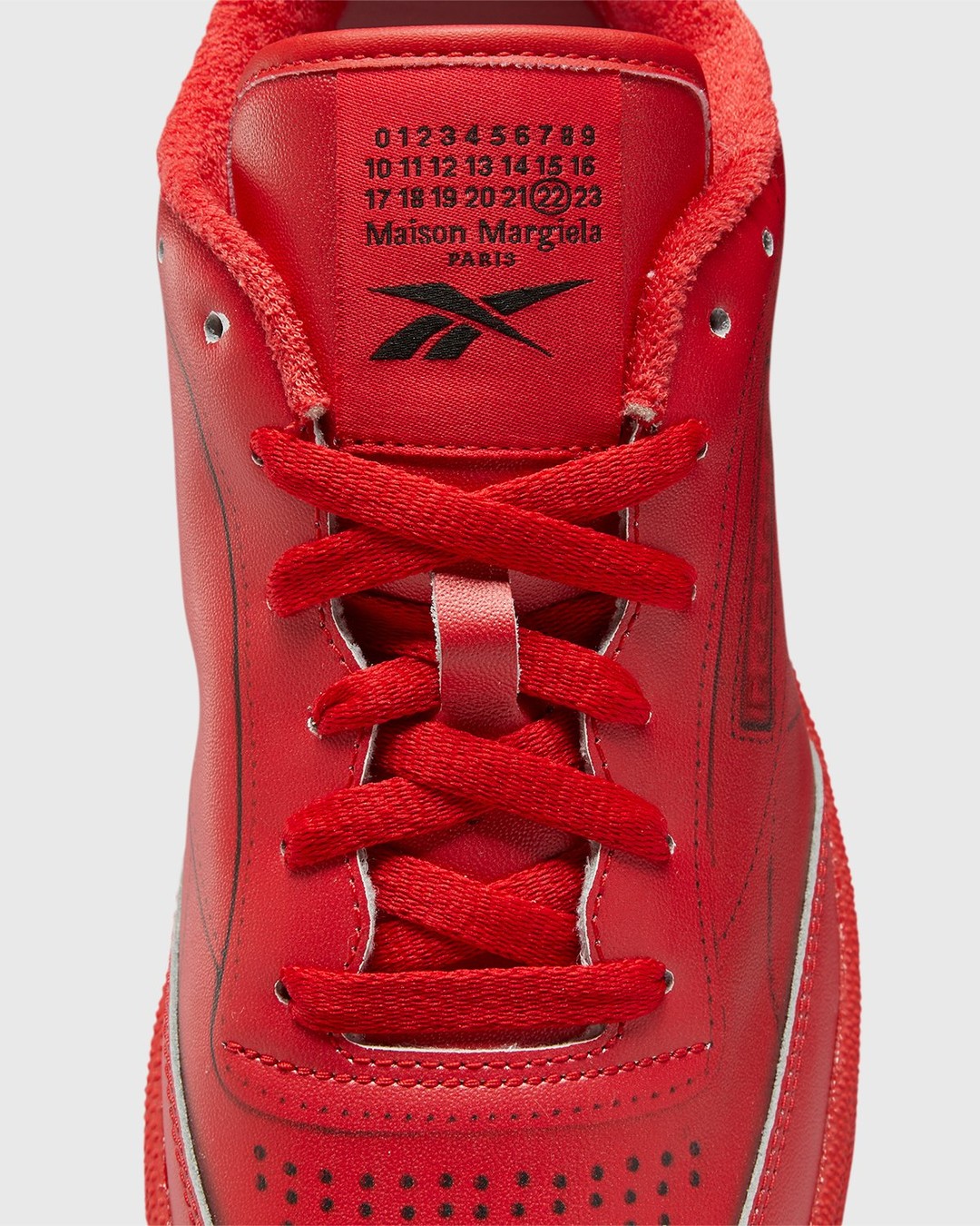 Maison Margiela x Reebok – Club C Trompe L’Oeil Red - Sneakers - Red - Image 6