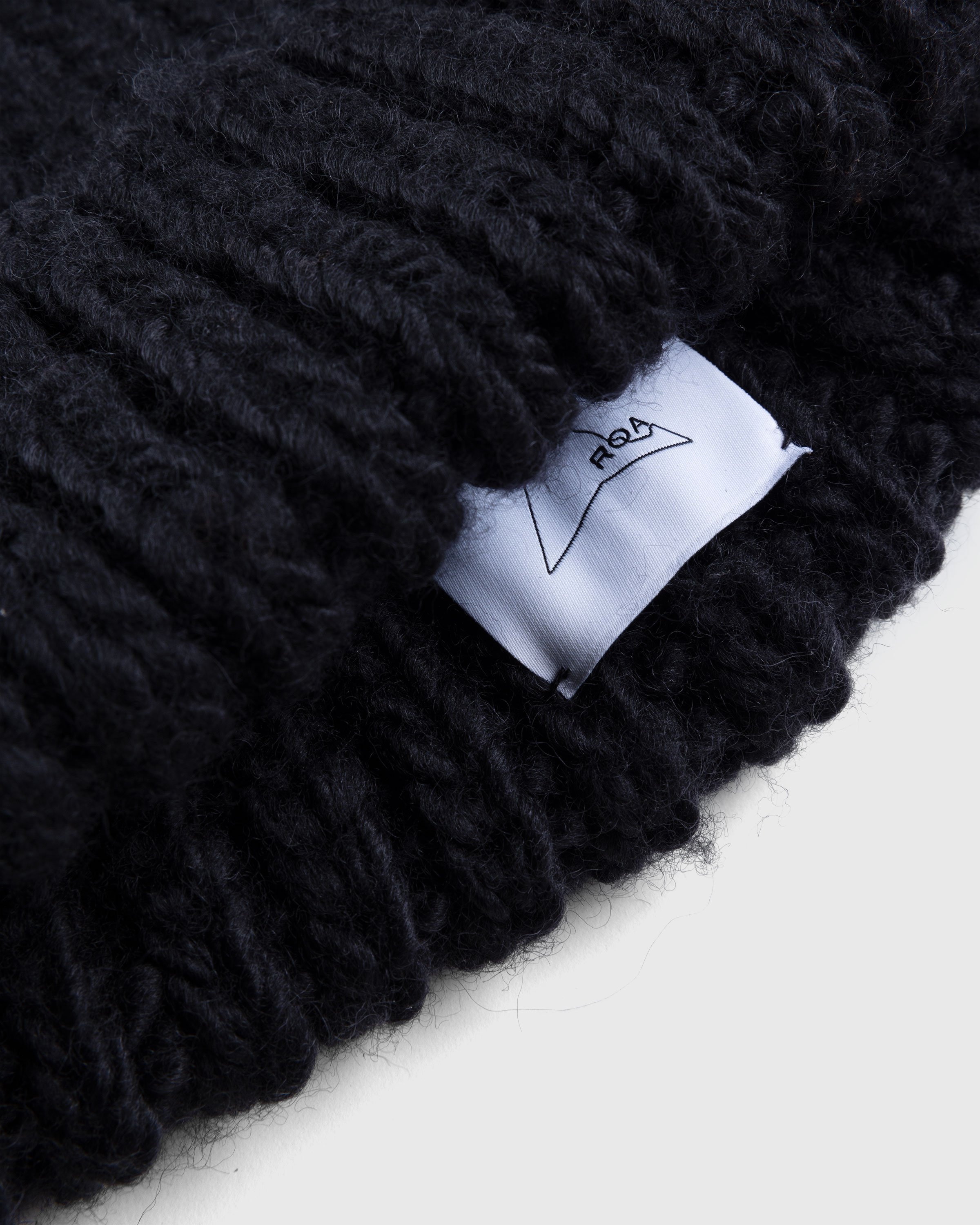 ROA – Beanie Black - Hats - Black - Image 3